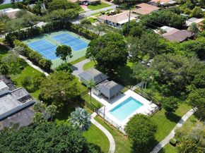 8232 SW 81st Ter 8232, Miami FL 33143