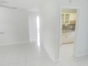 2530 NW 152nd St, Miami Gardens FL 33054