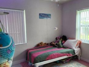 2530 NW 152nd St, Miami Gardens FL 33054