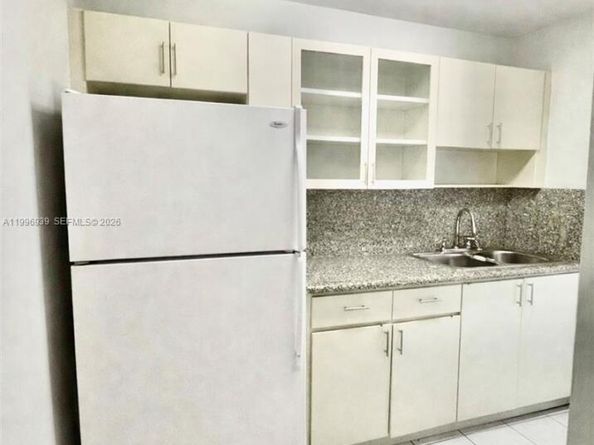 2530 NW 152nd St, Miami Gardens FL 33054