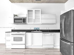 690 SW 1st Court 1008, Miami FL 33130