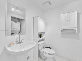 690 SW 1st Court 1008, Miami FL 33130