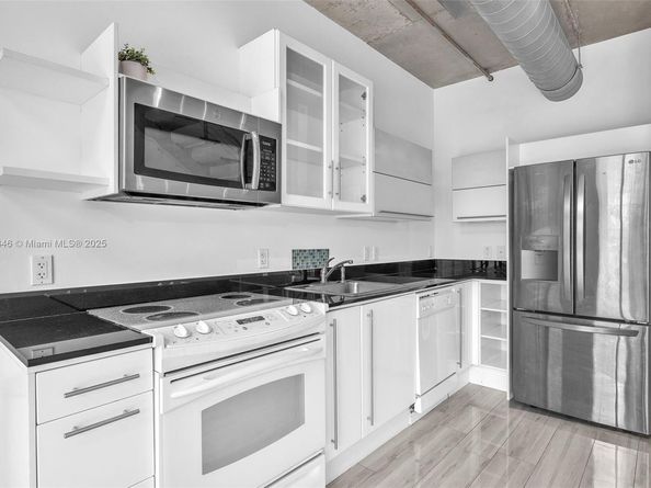 690 SW 1st Court 1008, Miami FL 33130