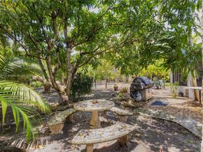 5644 SW 69th Ave, Miami FL 33143