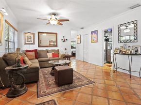 5644 SW 69th Ave, Miami FL 33143
