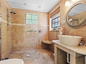 5644 SW 69th Ave, Miami FL 33143