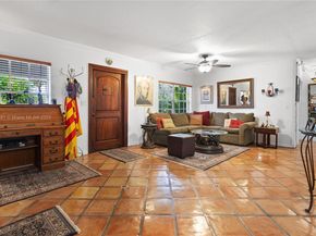 5644 SW 69th Ave, Miami FL 33143
