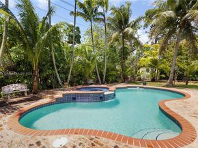 5644 SW 69th Ave, Miami FL 33143