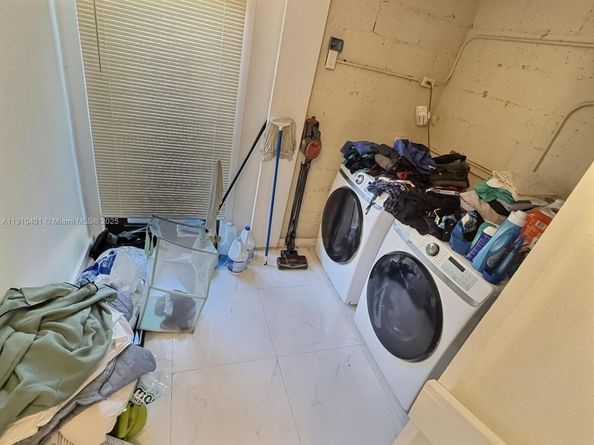 6541 SW 18 St, Miami FL 33155