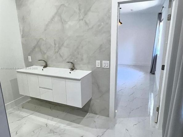 6541 SW 18 St, Miami FL 33155