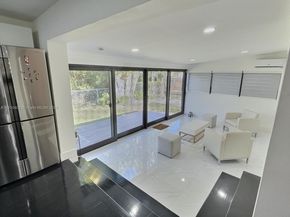 6541 SW 18 St, Miami FL 33155