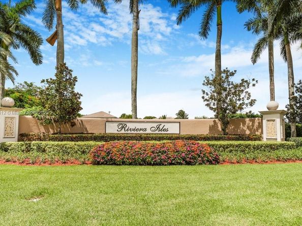 15562 SW 54th Ct, Miramar FL 33027