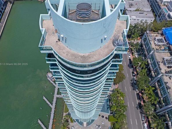 6000 Indian Creek Dr PH 2501, Miami Beach FL 33140