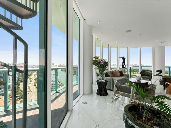 6000 Indian Creek Dr PH 2501, Miami Beach FL 33140