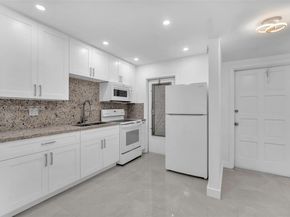 1201 Hillcrest Ct 102, Hollywood FL 33021