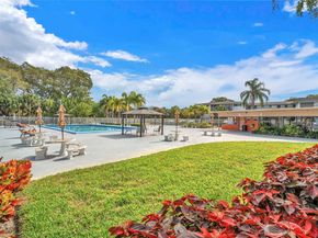 1201 Hillcrest Ct 102, Hollywood FL 33021