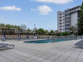 1075 NE Miami Gardens Dr 306, Miami FL 33179