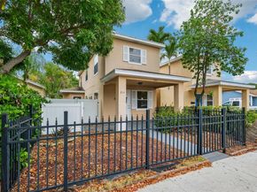 204 N D St, Lake Worth FL 33460