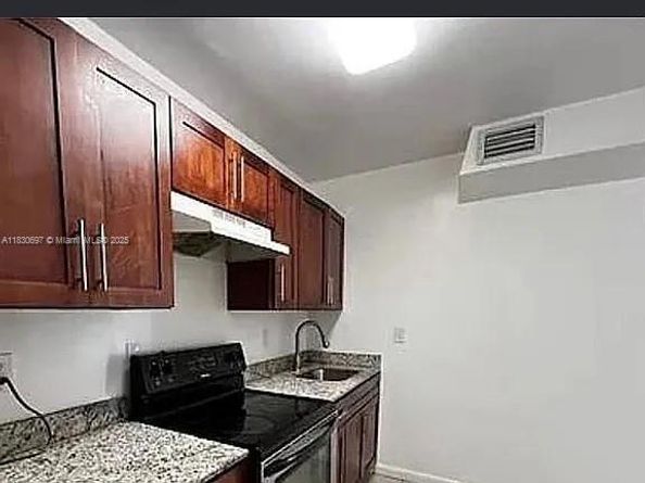 635 NW 22nd Rd, Fort Lauderdale FL 33311