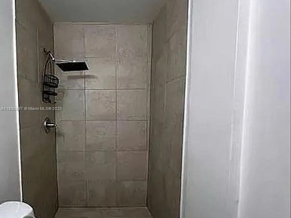 635 NW 22nd Rd, Fort Lauderdale FL 33311