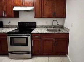 635 NW 22nd Rd, Fort Lauderdale FL 33311