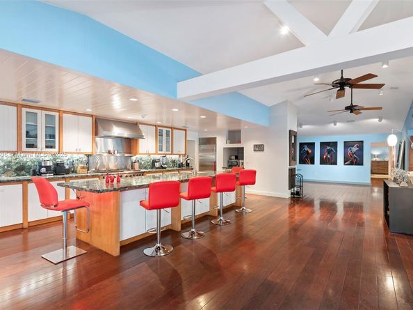 7305 Belle Meade Island Dr, Miami FL 33138