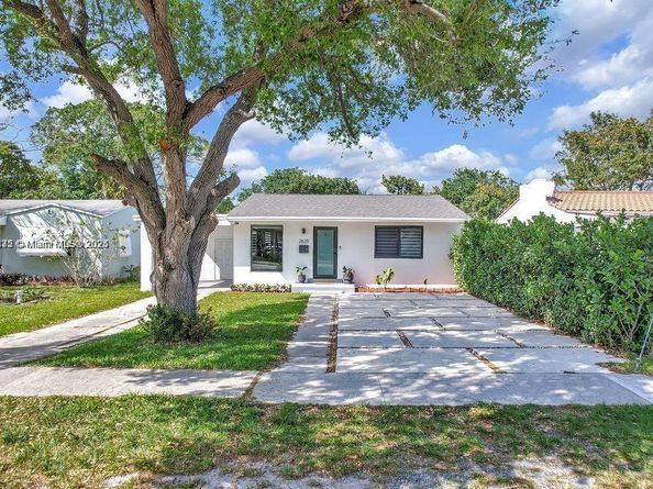 2635 Fillmore St, Hollywood FL 33020