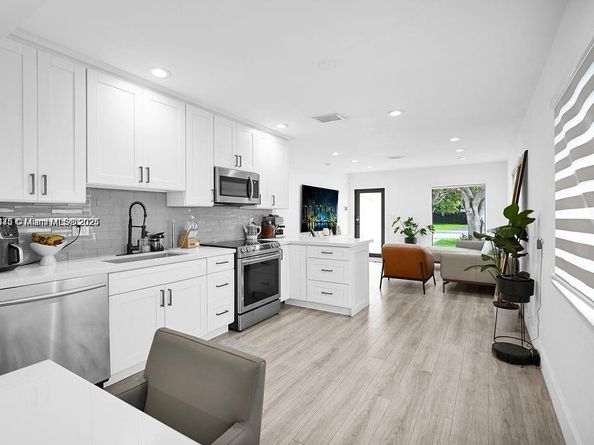 2635 Fillmore St, Hollywood FL 33020