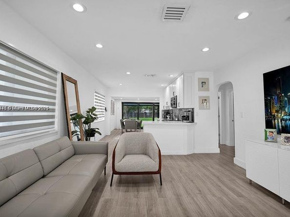 2635 Fillmore St, Hollywood FL 33020