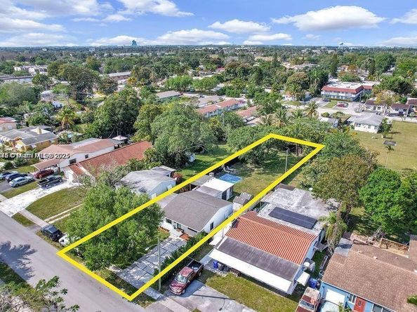 2635 Fillmore St, Hollywood FL 33020
