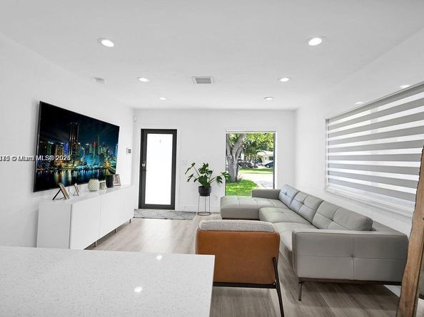 2635 Fillmore St, Hollywood FL 33020