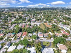 2635 Fillmore St, Hollywood FL 33020