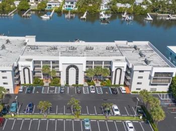 3525 S Ocean Blvd
