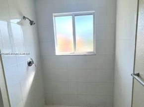 20441 NW 15th Ave 8, Miami Gardens FL 33169