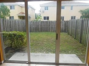 20441 NW 15th Ave 8, Miami Gardens FL 33169