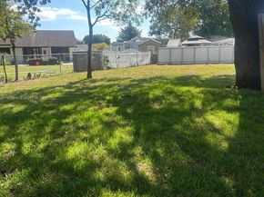 20199 NW 35th Ave, Miami Gardens FL 33056