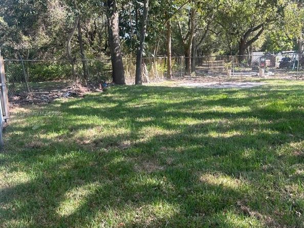 20199 NW 35th Ave, Miami Gardens FL 33056