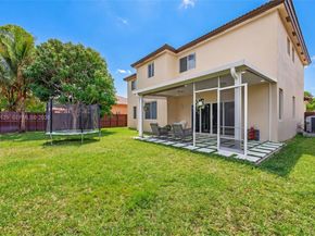 1033 NE 35th Ave, Homestead FL 33033