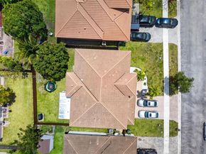 1033 NE 35th Ave, Homestead FL 33033