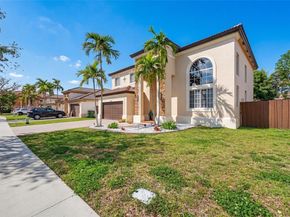 1033 NE 35th Ave, Homestead FL 33033