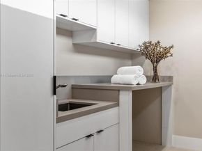 2805 Freeman St, Miami FL 33133