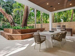 2805 Freeman St, Miami FL 33133