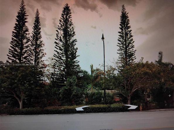 330 NW 127th Ave, Miami FL 33182