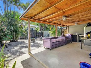 2470-2472 NE 182nd Ter, North Miami Beach FL 33160