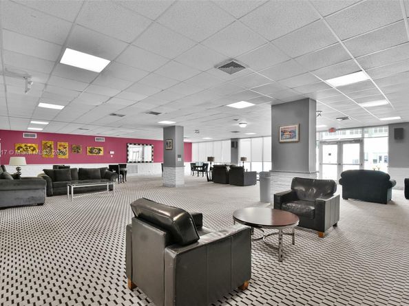 2150 Sans Souci Blvd A1207, North Miami FL 33181