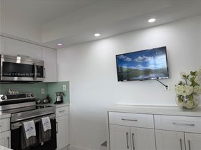 2150 Sans Souci Blvd A1207, North Miami FL 33181
