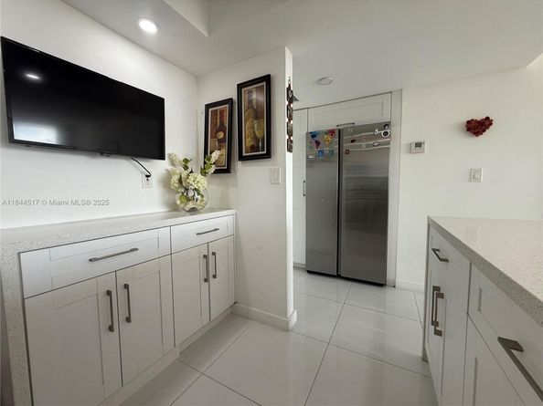 2150 Sans Souci Blvd A1207, North Miami FL 33181