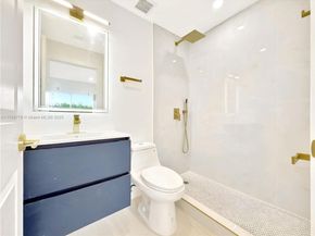 7985 NW 8th St 109A, Miami FL 33126