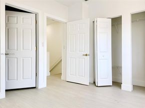 7985 NW 8th St 109A, Miami FL 33126