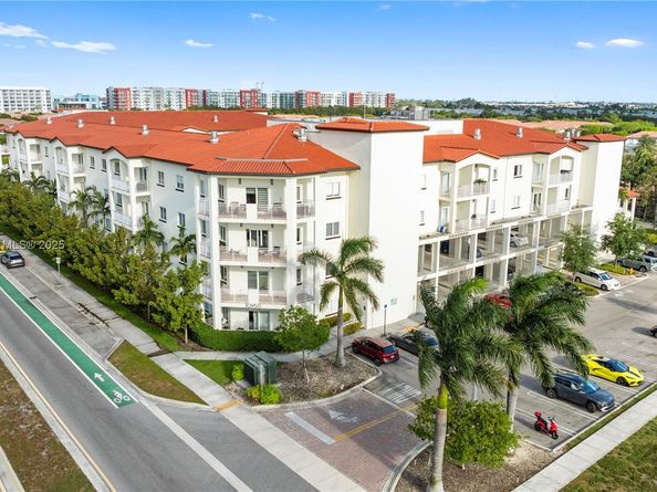 10950 NW 82nd St 415, Doral FL 33178